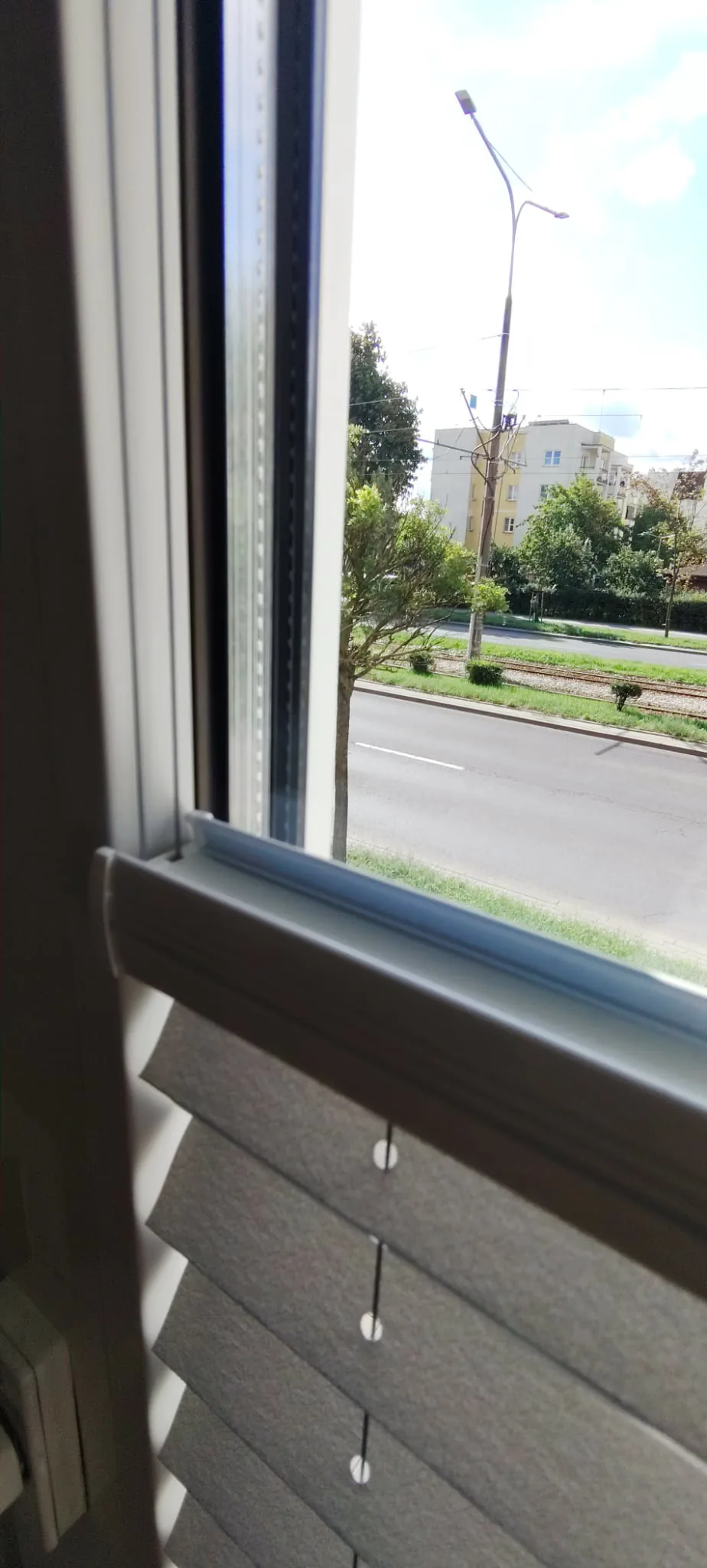 Plisy na szybę wykonane na wymiar przez ANBO w Toruniu – realizacja 07
